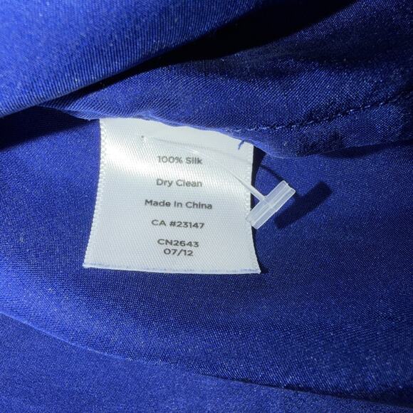 Talbots Silk Blouse Women’s 8P Royal Blue Scoop Neck Long Sleeve Top - Picture 6 of 7
